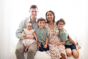 family portrait photoshoot by little wonderland photography widnes cheshire