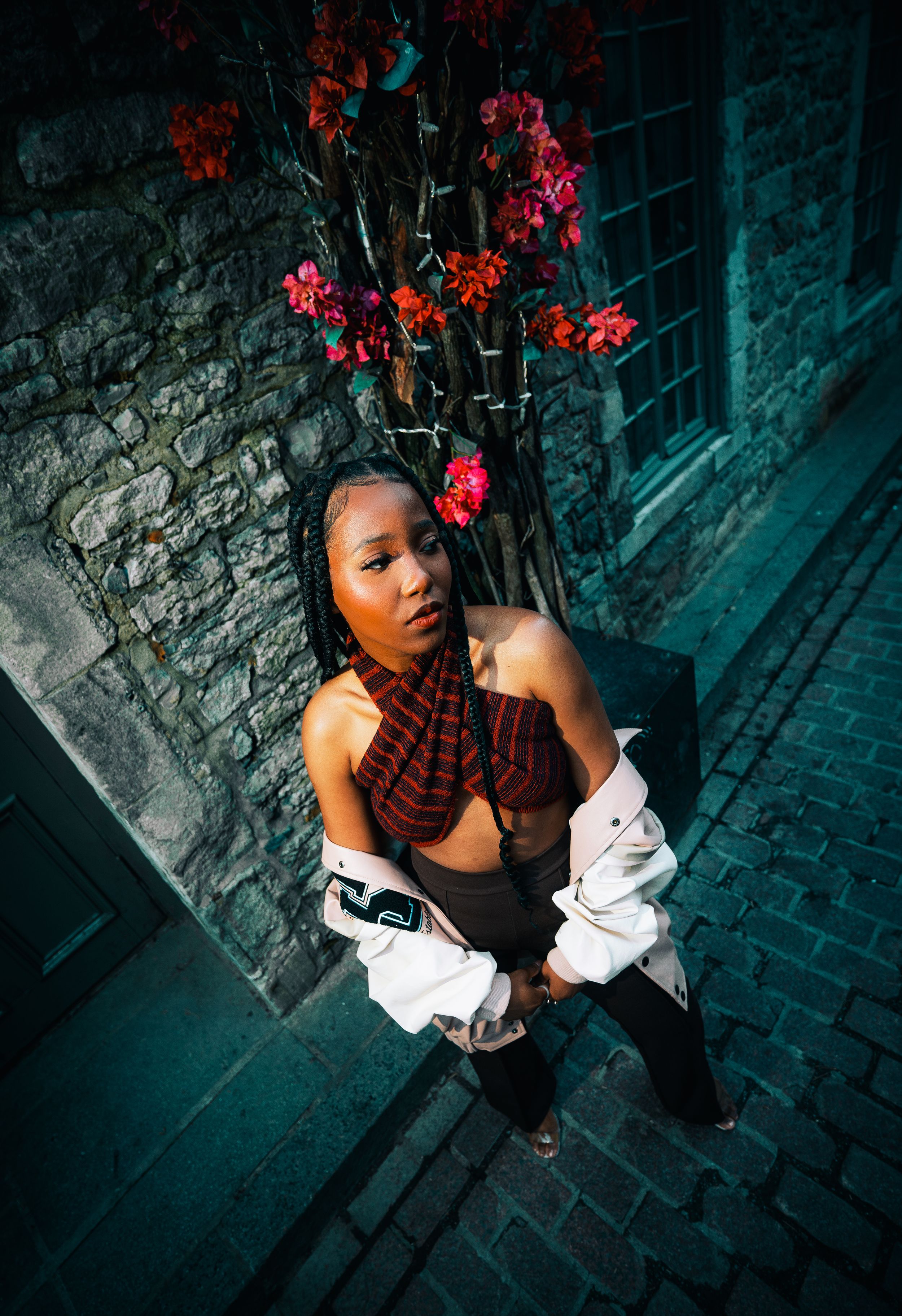 Photographe lifestyle à Montréal : séances photo naturelles pour couples, familles et portraits authentiques.