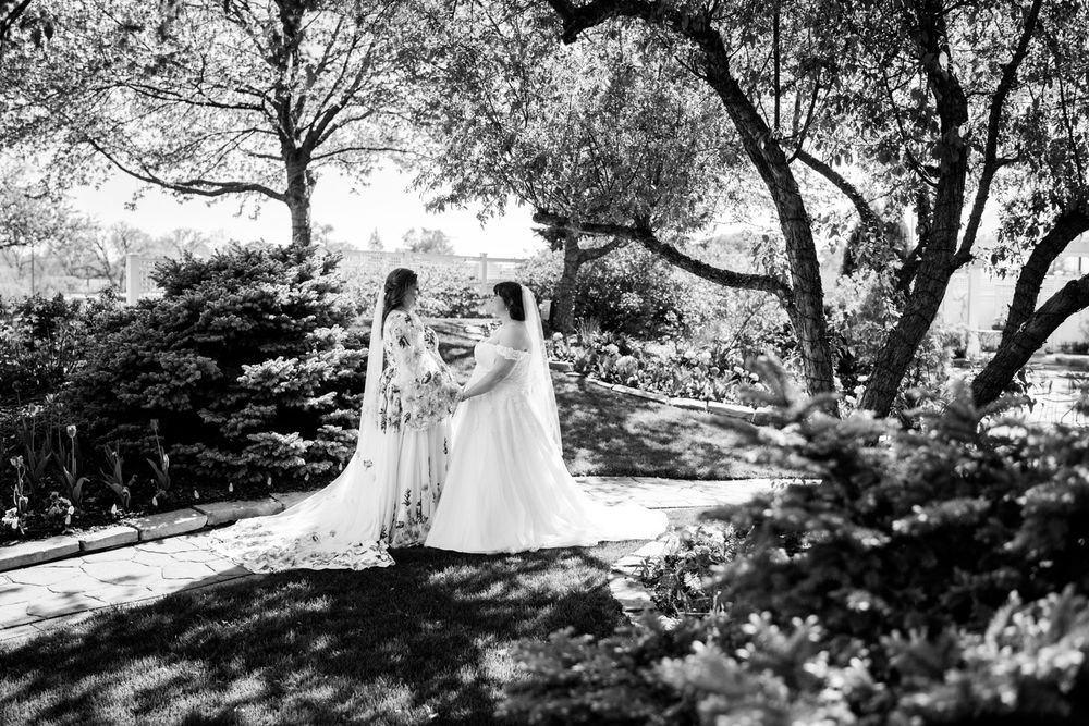Silver Lake Country Club wedding photos. Copyright Two Birds Photography 2026 Bridal portraits