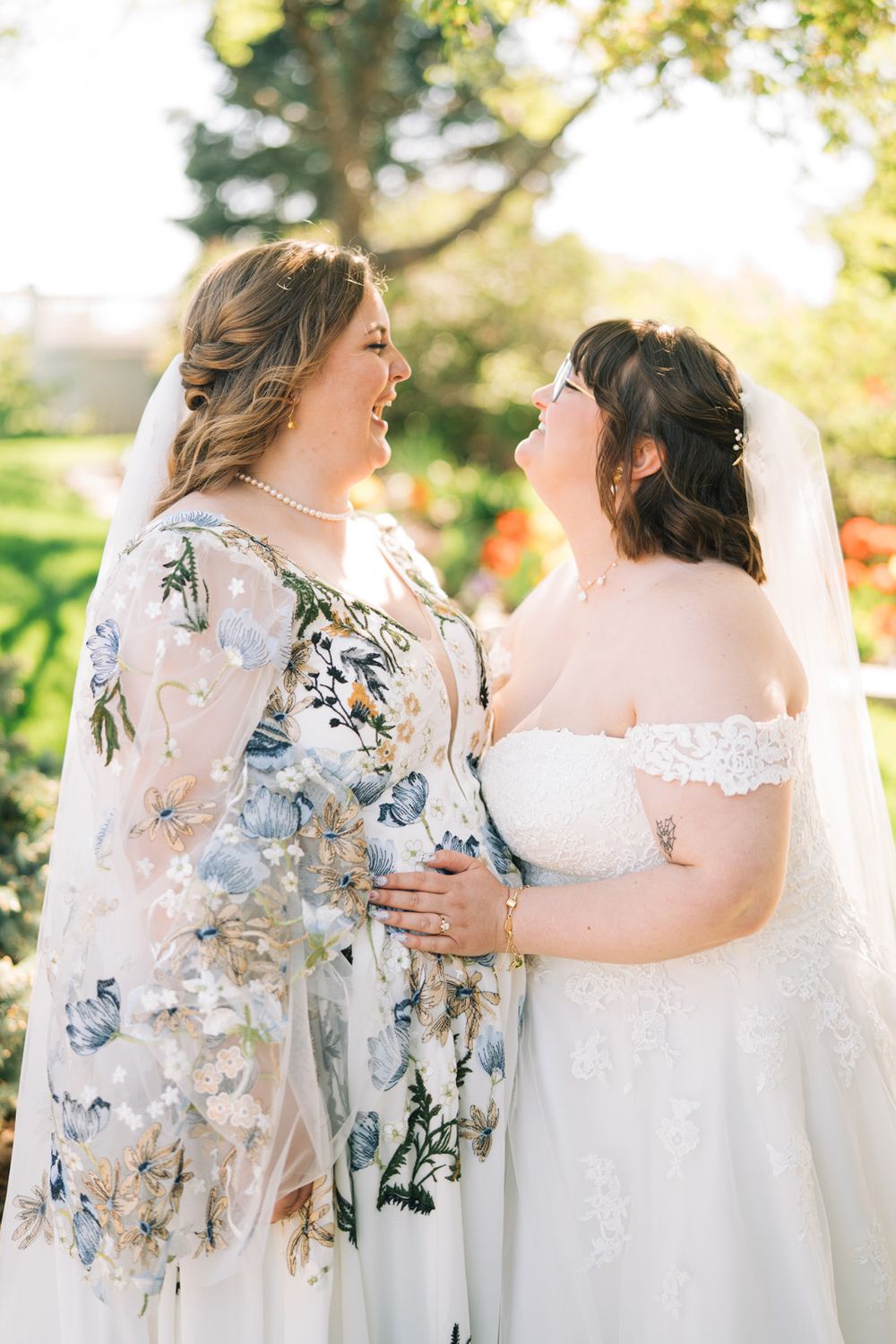 Silver Lake Country Club wedding photos. Copyright Two Birds Photography 2026 Bridal portraits