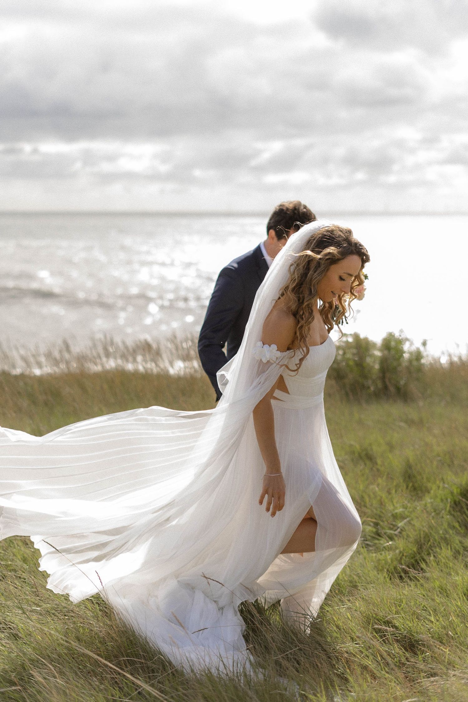 Mariage Intimiste à Pornic au coucher du soleil photographié par une photographe elopement en France