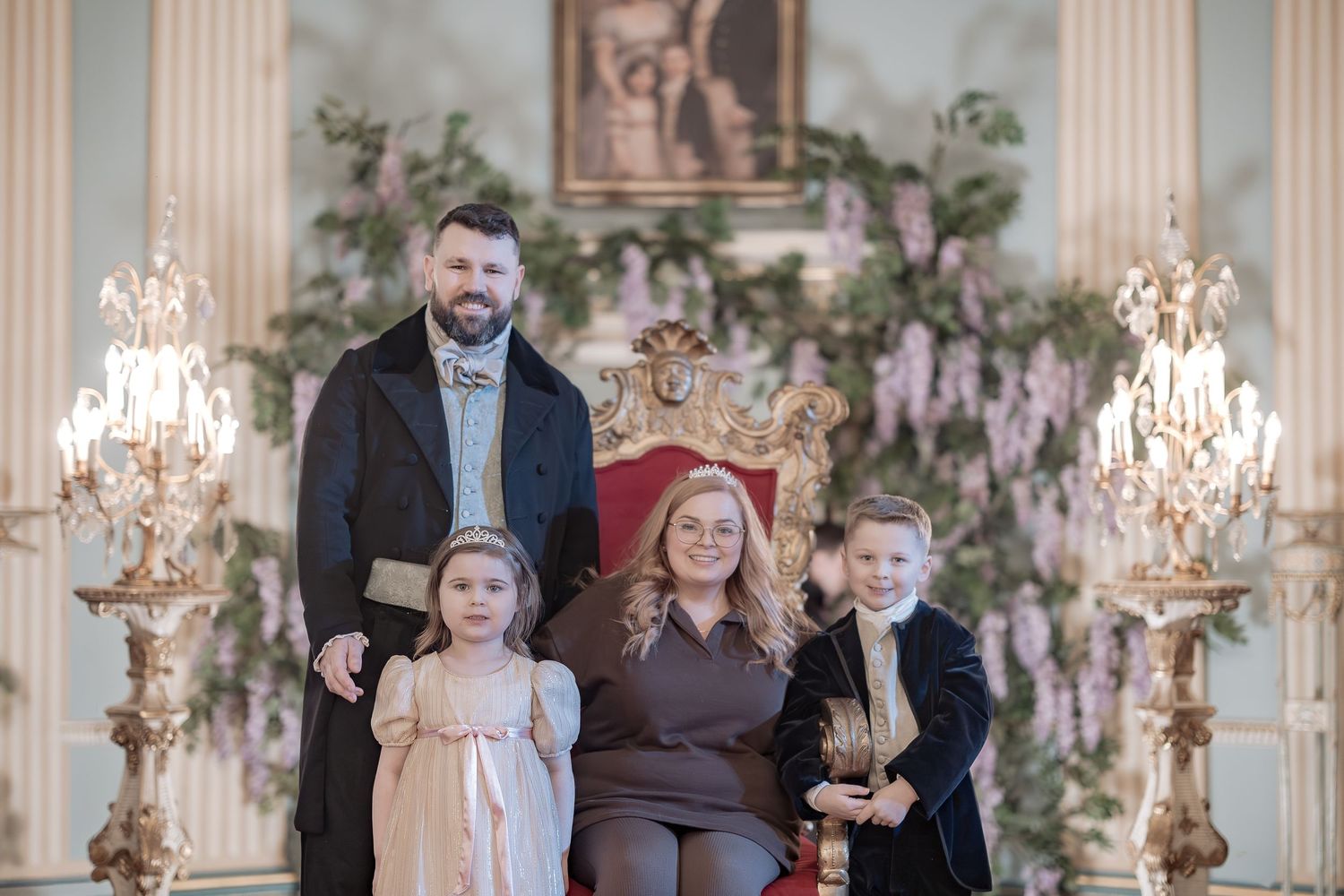 Bridgerton at Newark Town Hall in Nottinghamshire, photographed behind the scenes for the Netflix production. Lady Sarah and family.