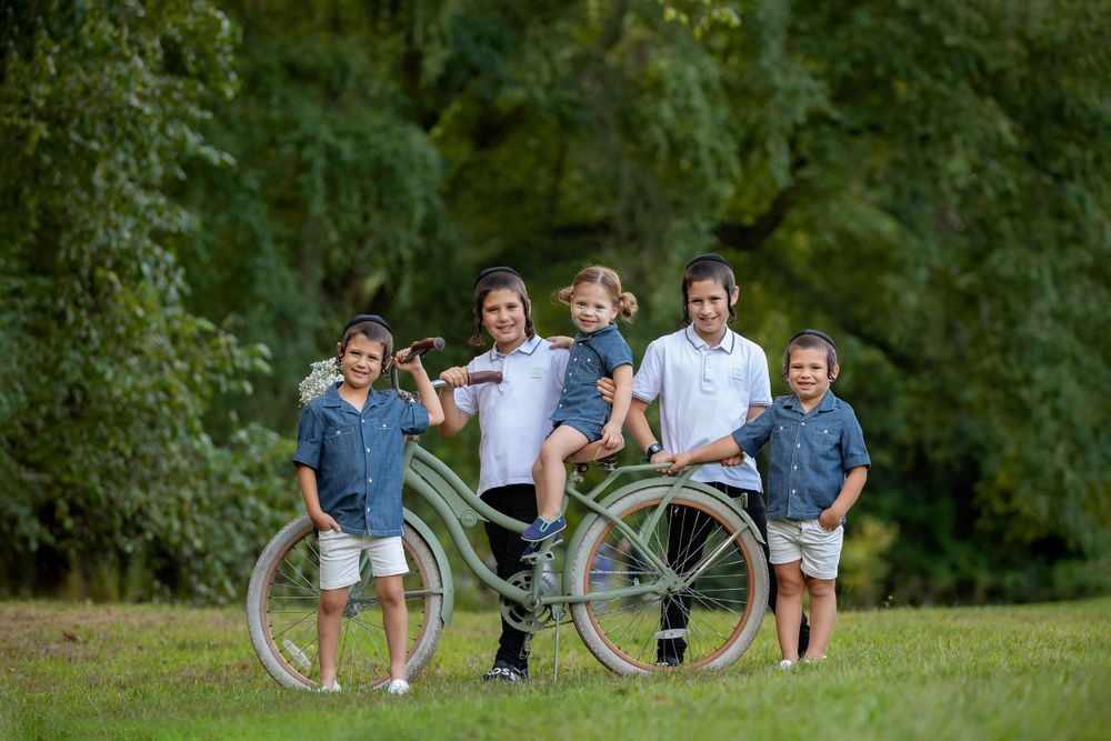 on location photography Lakewood NJ, outdoor family portraits, children photography outdoors, family lifestyle photography Lakewood,
