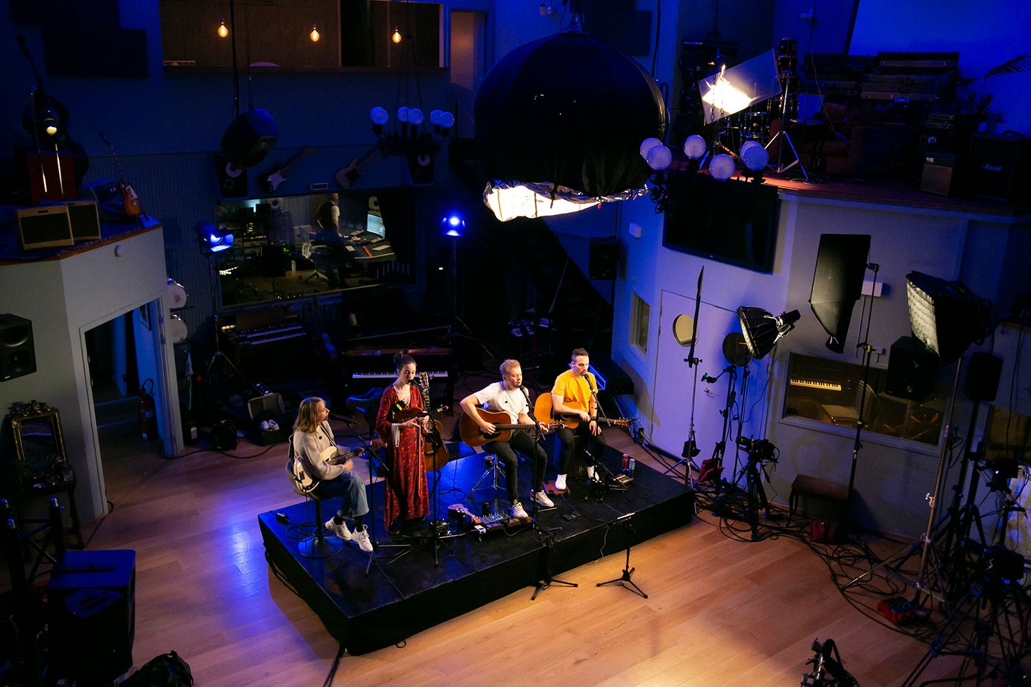 Peter Johansson och Bruno Mitsogiannis i Bagpipe Studio med Rakt Live. Fotograf Rebecca Nordin. Matilda Grün och Petra Wahlgren.