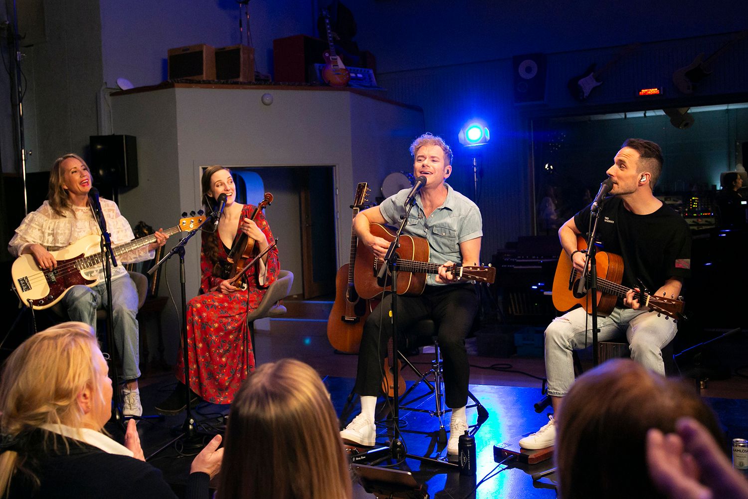 Peter Johansson och Bruno Mitsogiannis i Bagpipe Studio med Rakt Live. Fotograf Rebecca Nordin. Matilda Grün och Petra Wahlgren.