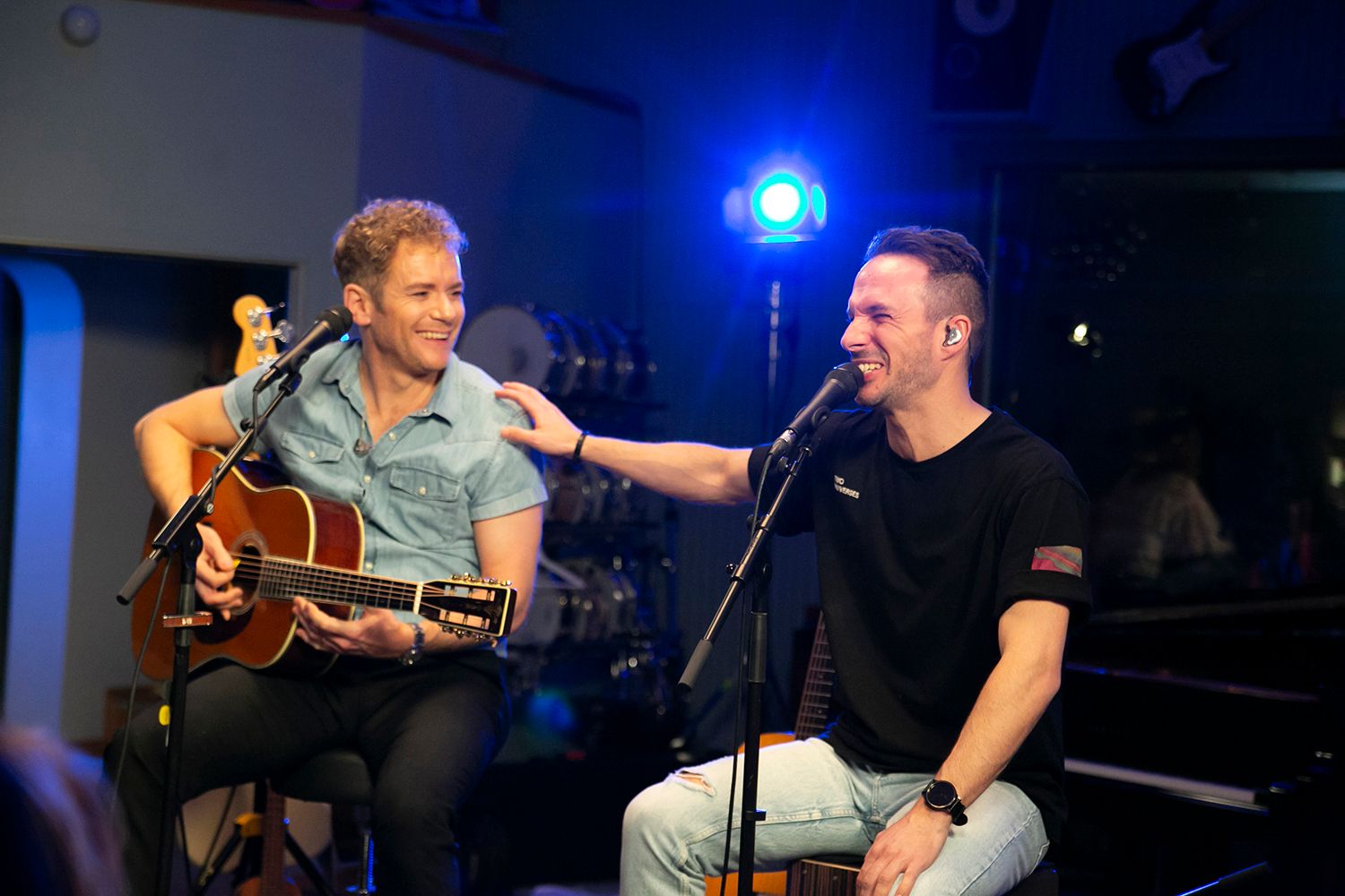 Peter Johansson och Bruno Mitsogiannis i Bagpipe Studio med Rakt Live. Fotograf Rebecca Nordin.