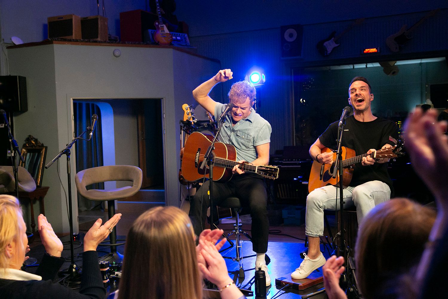 Peter Johansson och Bruno Mitsogiannis i Bagpipe Studio med Rakt Live. Fotograf Rebecca Nordin.