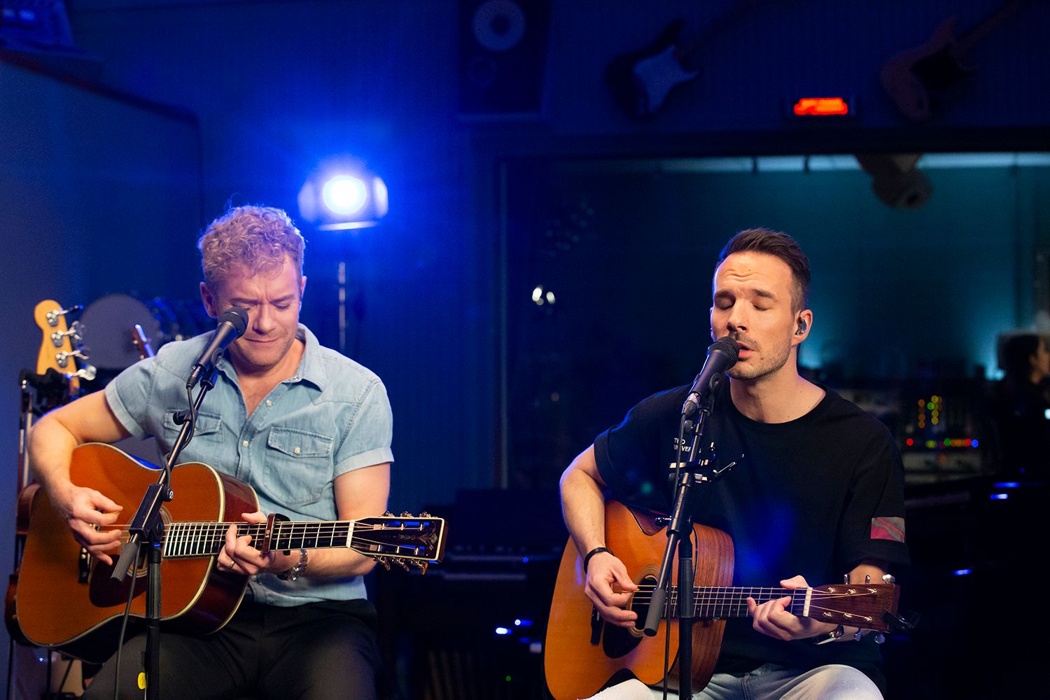 Peter Johansson och Bruno Mitsogiannis i Bagpipe Studio med Rakt Live. Fotograf Rebecca Nordin.