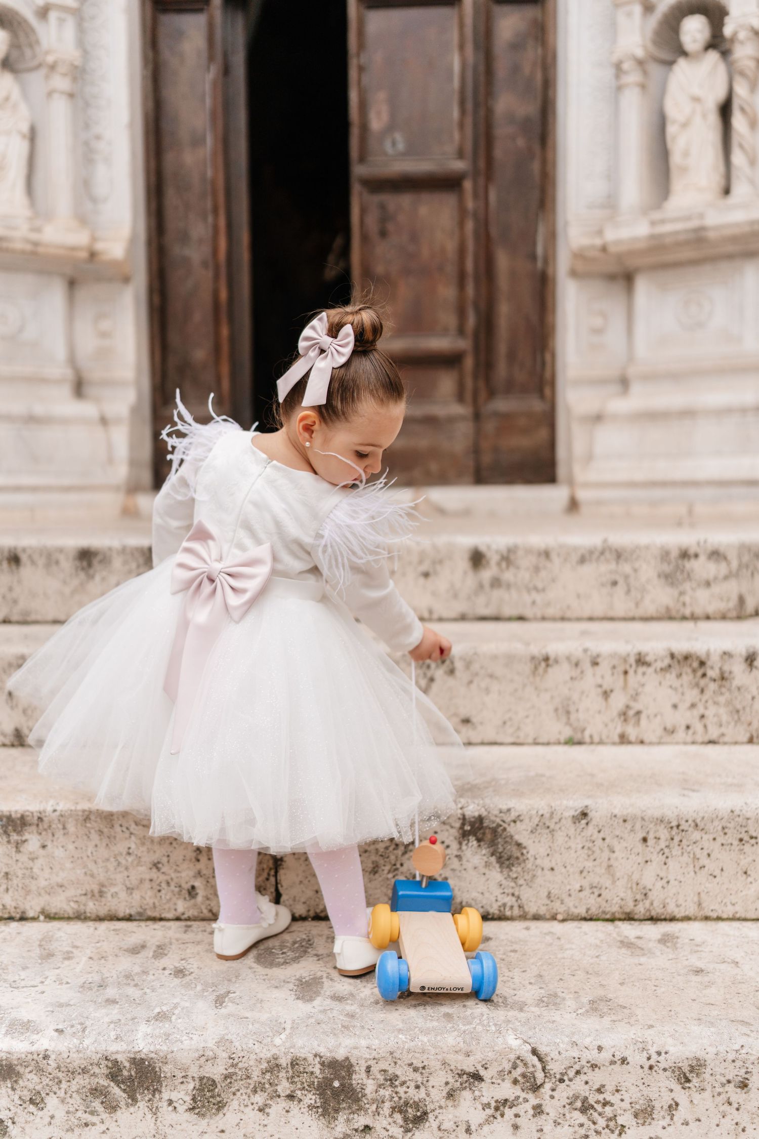 Fotografia battesimo Lazio, Guidonia, Tivoli: scatti emozionanti, cerimonia religiosa, ritratti bambini, tableau personalizzati, ricordi
