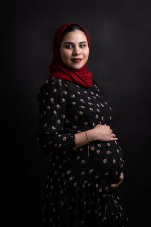 Portrait of a pregnant woman, Natural light. Maternity Photography session. studio photography. pregnancy photography, forest