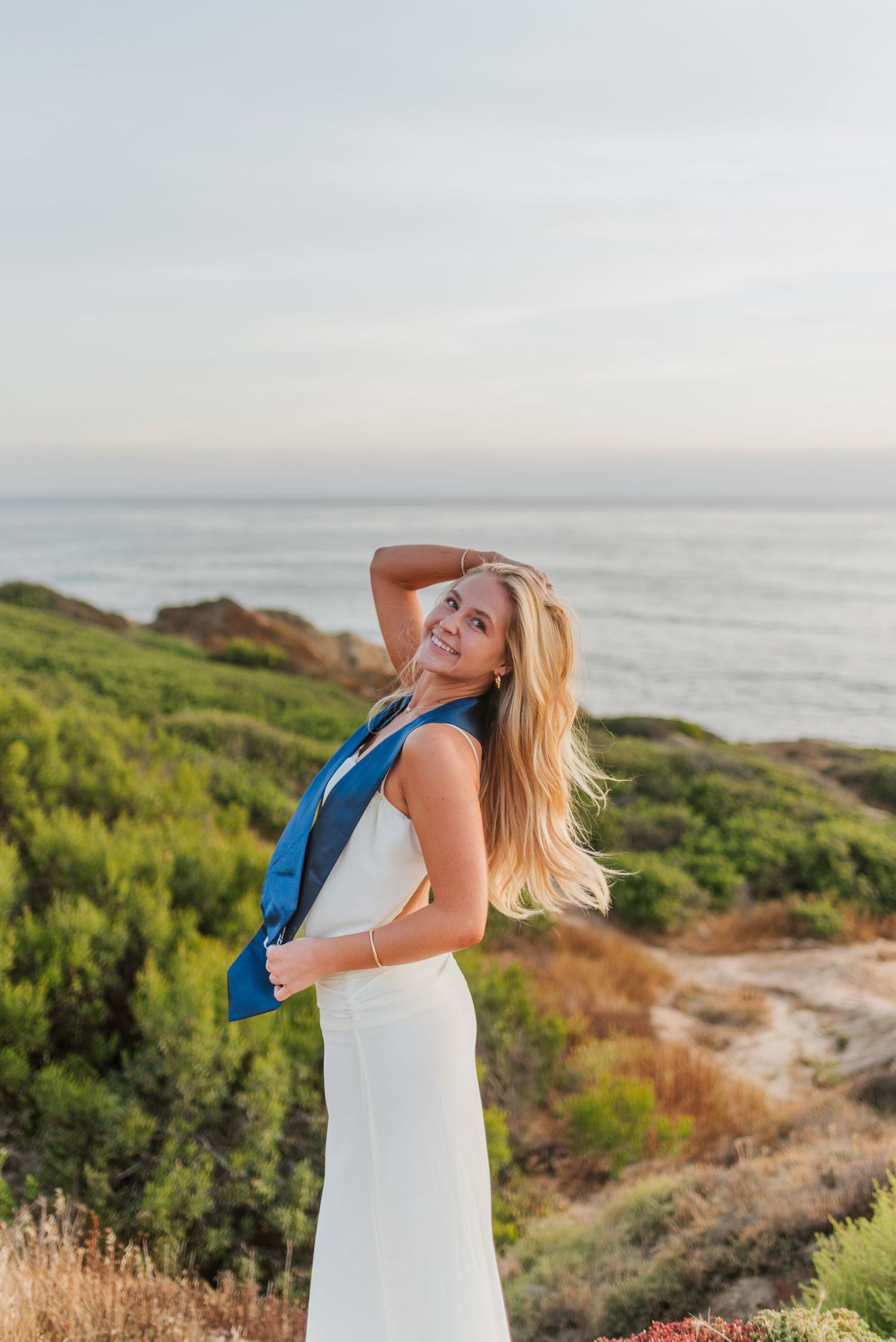 USD University of San Diego, Graduation Photos, Grad Photos, Golden Graduates, Anna Romani Photography, Sunset Cliffs