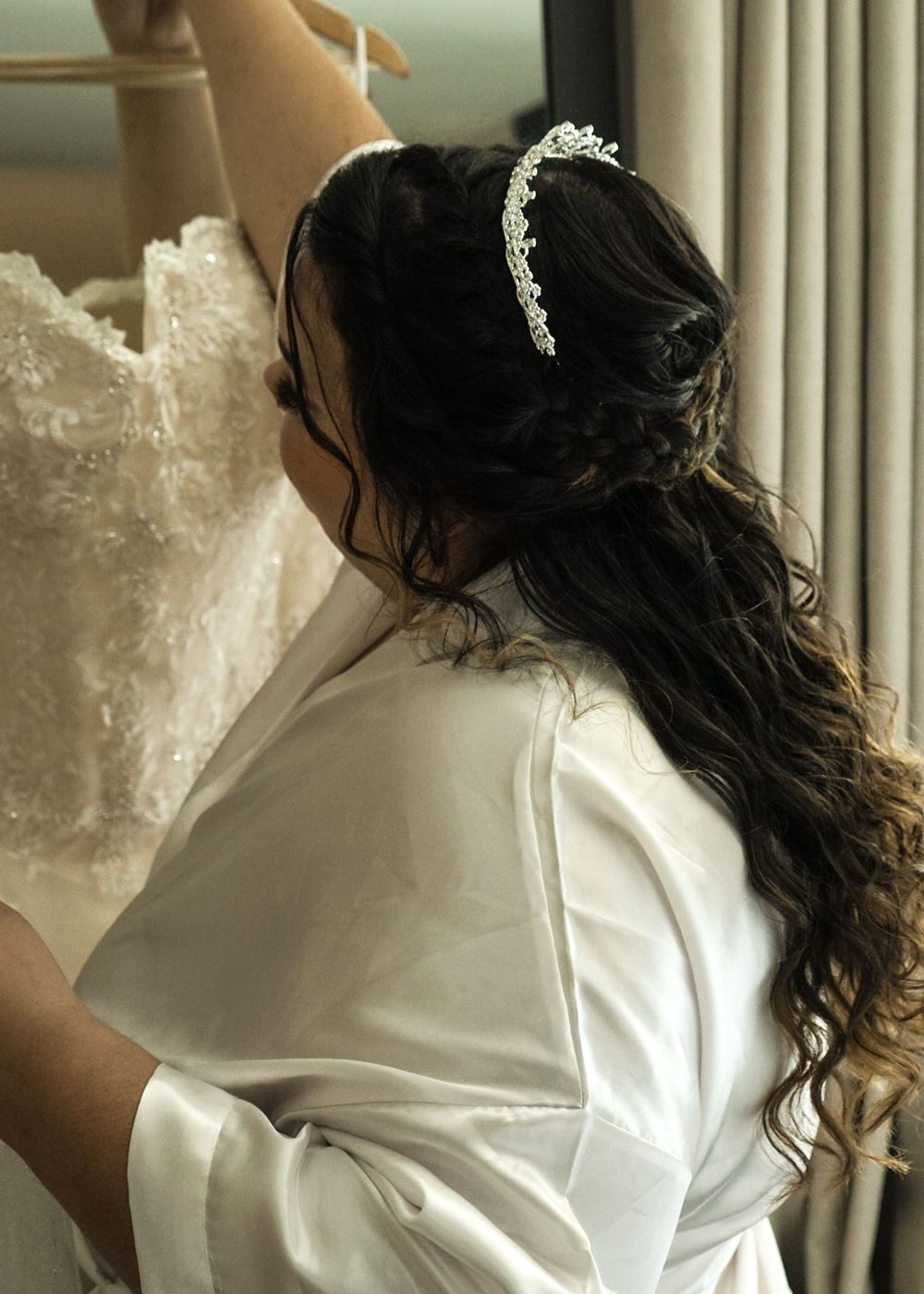 Bride preparing for her day and wedding dress in a South Georgia estate — refined, emotional, and effortlessly elegant.