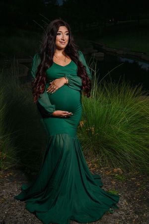 Beautiful and dramatic Outdoor maternity session capturing love and anticipation Cypress Texas area photographer