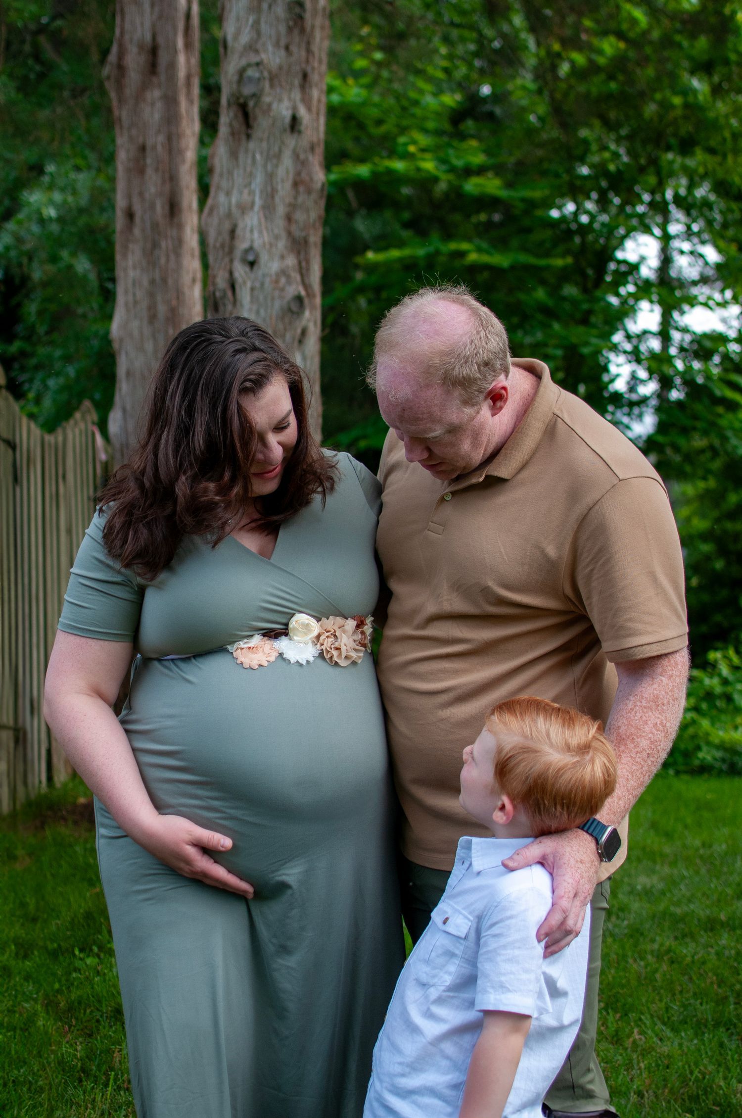 Family maternity photo