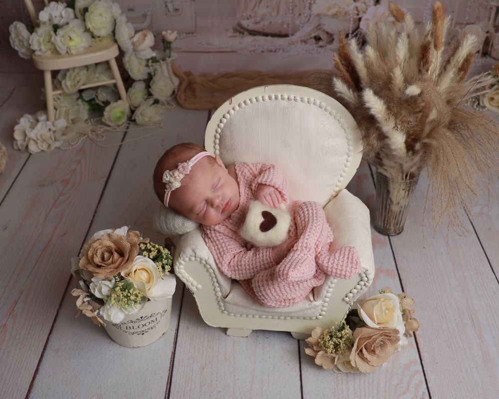 JACKSONVILLE, FLORIDA NEWBORN PHOTOGRAPHY. NEWBORN SESSION. SAINT AUGUSTINE NEWBORN PHOTOGRAPHER.