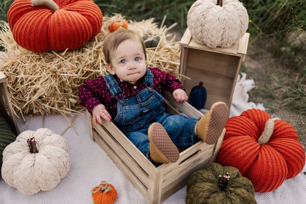 San Antonio Fall Mini Session with Pumpkins