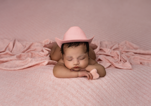 maternity Photographer
newborn photography Kentucky Photographer
Richmond Kentucky 
Lexington kentucky cake smash newborn