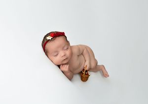 maternity Photographer
newborn photography Kentucky Photographer
Richmond Kentucky 
Lexington kentucky cake smash newborn