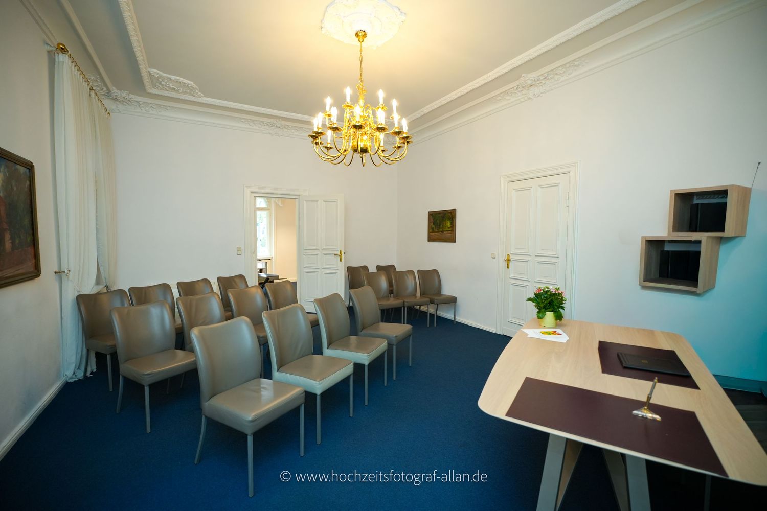 Standesamt Zehlendorf Hochzeitsvilla, eleganter Eingangsbereich für standesamtliche Trauungen