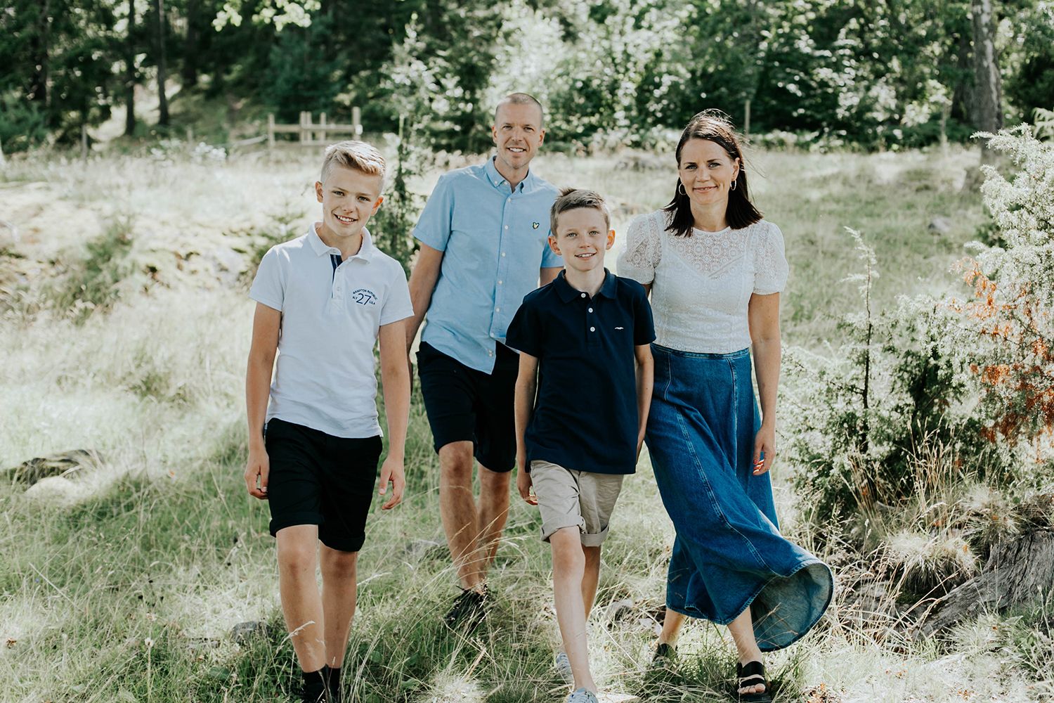 Familjefotografering Norra Finnö Sankt Anna. Fotograf Rebecca Nordin.