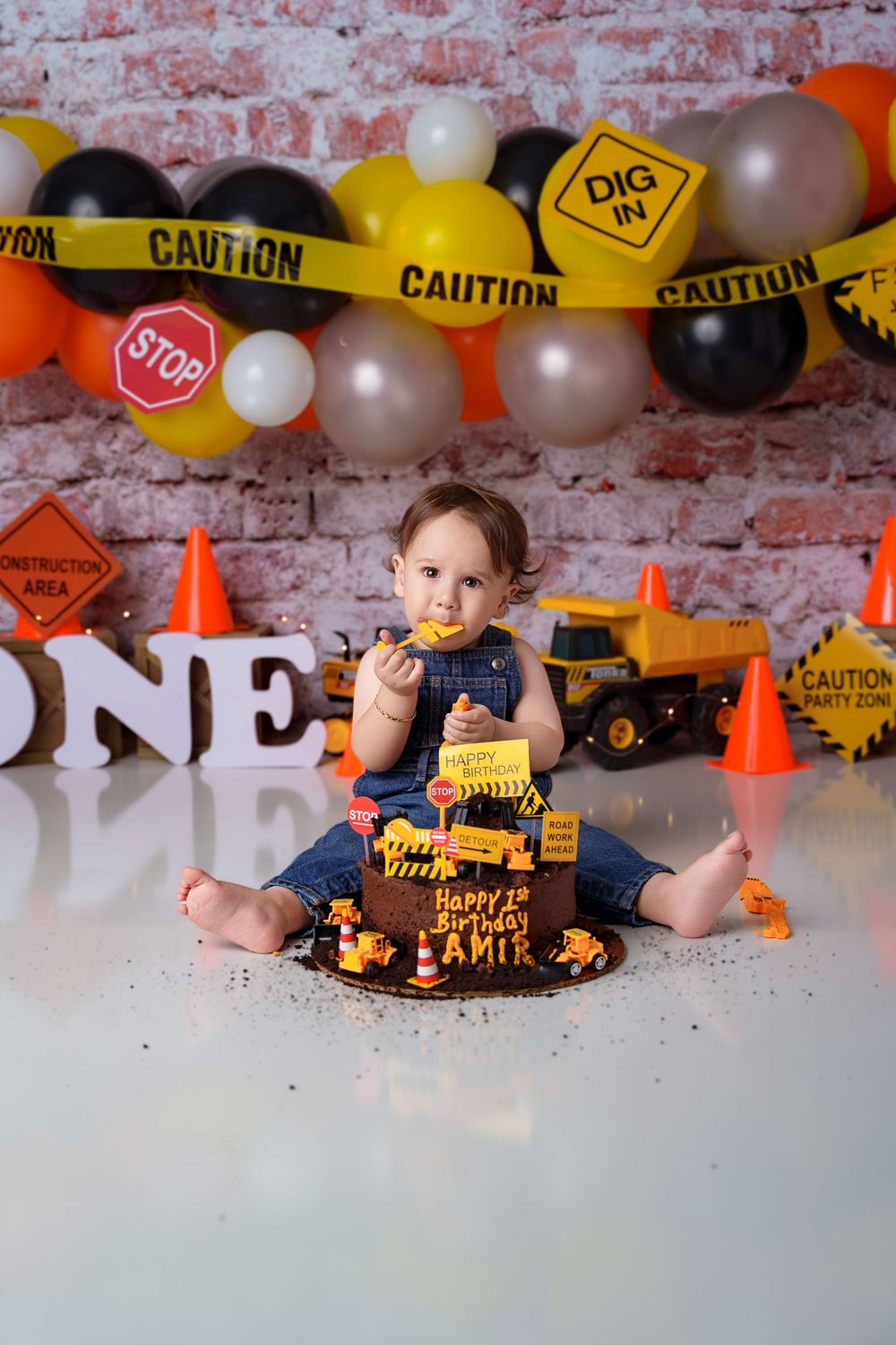 midland tx cake smash photographer photographers midland tx first birthday photo session one year old cake smash construction cake smash