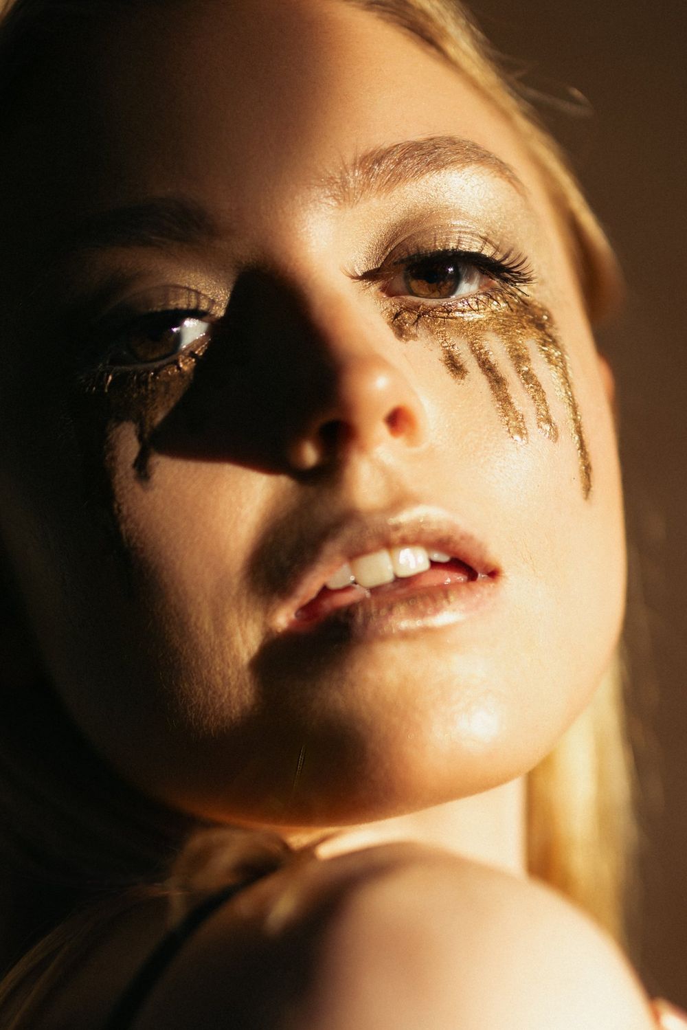 CHICAGO FILM BEAUTY MOVIE & SFX MAKEUP ARTIST - JANET DEBRIS - TV/Film - Runway