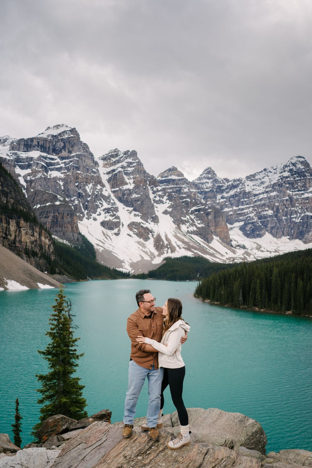 Moraine Lake Proposal Photographer
Moraine Lake Elopement Photographer
Banff Proposal Photographer
Banff Elopement Photographer
Moraine Lake