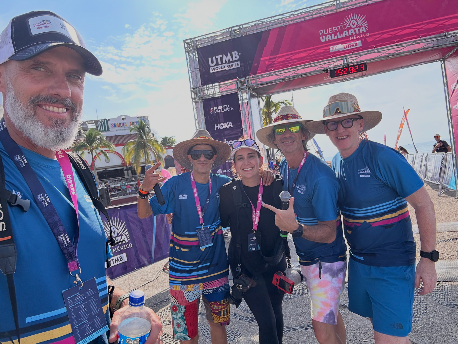 Elva Villarreal, sports photographer working on UTMB Puerto Vallarta