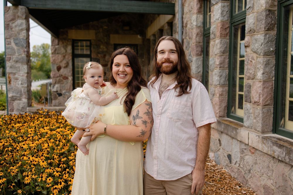 Family photographer in Delafield Wisconsin. Kendall Kuss Photography