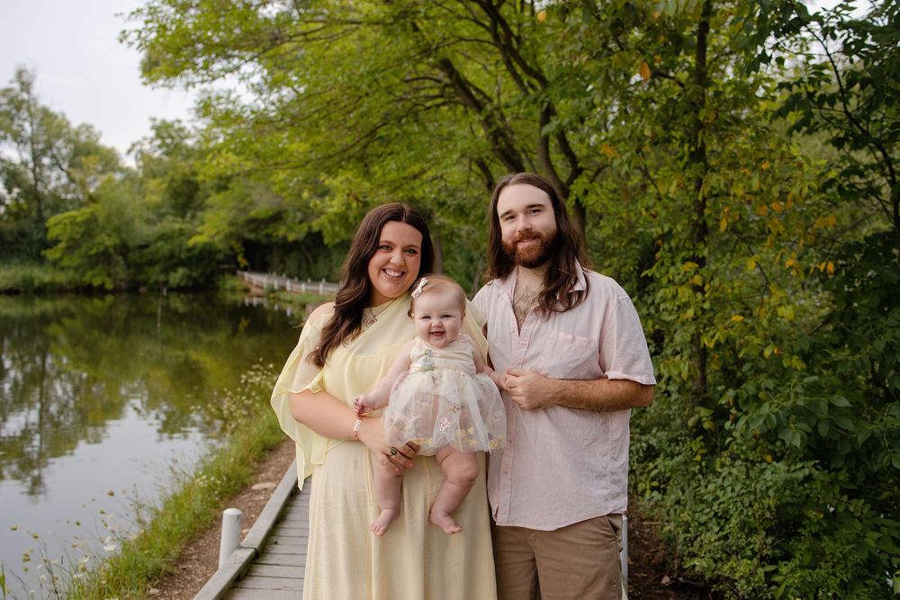 Family photographer in Delafield Wisconsin. Kendall Kuss Photography