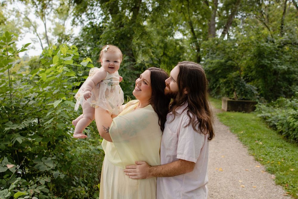 Family photographer in Delafield Wisconsin. Kendall Kuss Photography