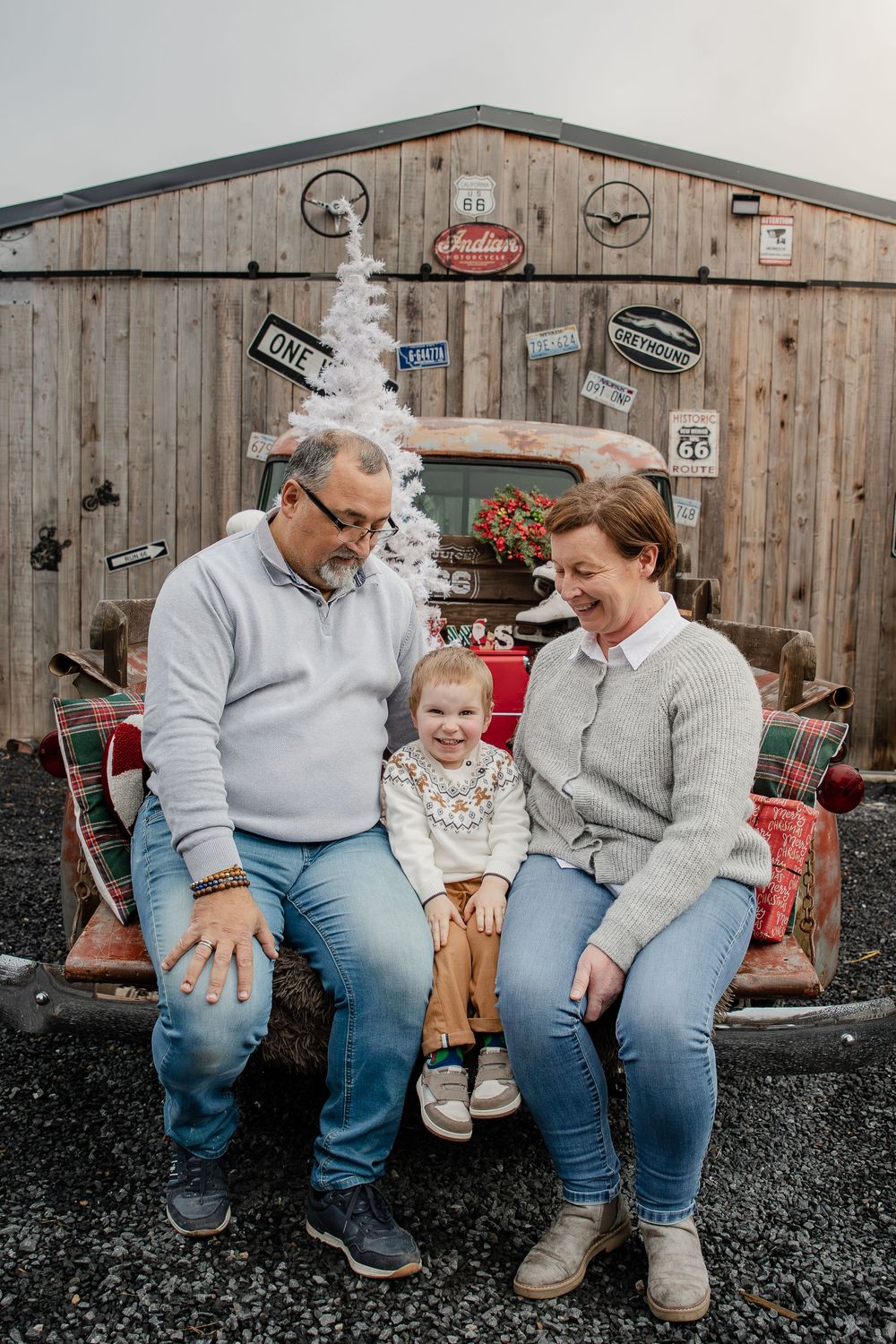 Découvrez les mini-séances photo de Noël de Charlotte Delsart, photographe près de Douai et Cambrai.