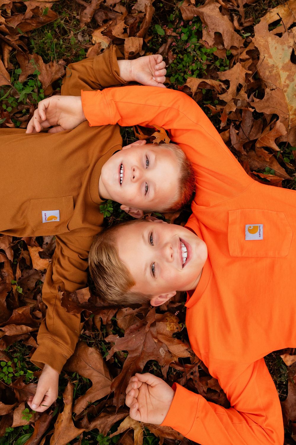 Children photographed during a fall mini session in Fayetteville TN