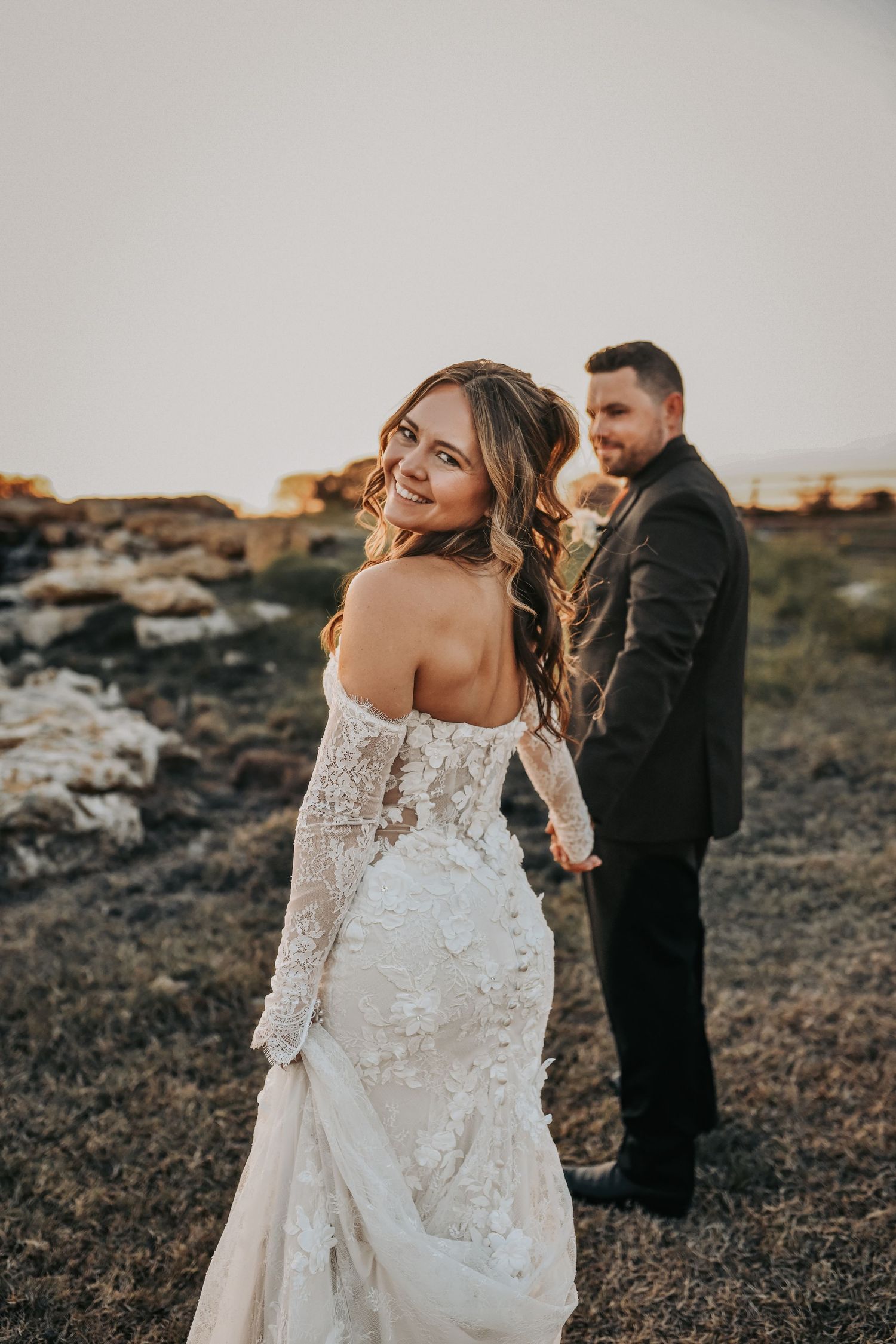 Bride and groom photographed at a rustic Dallas-area ranch