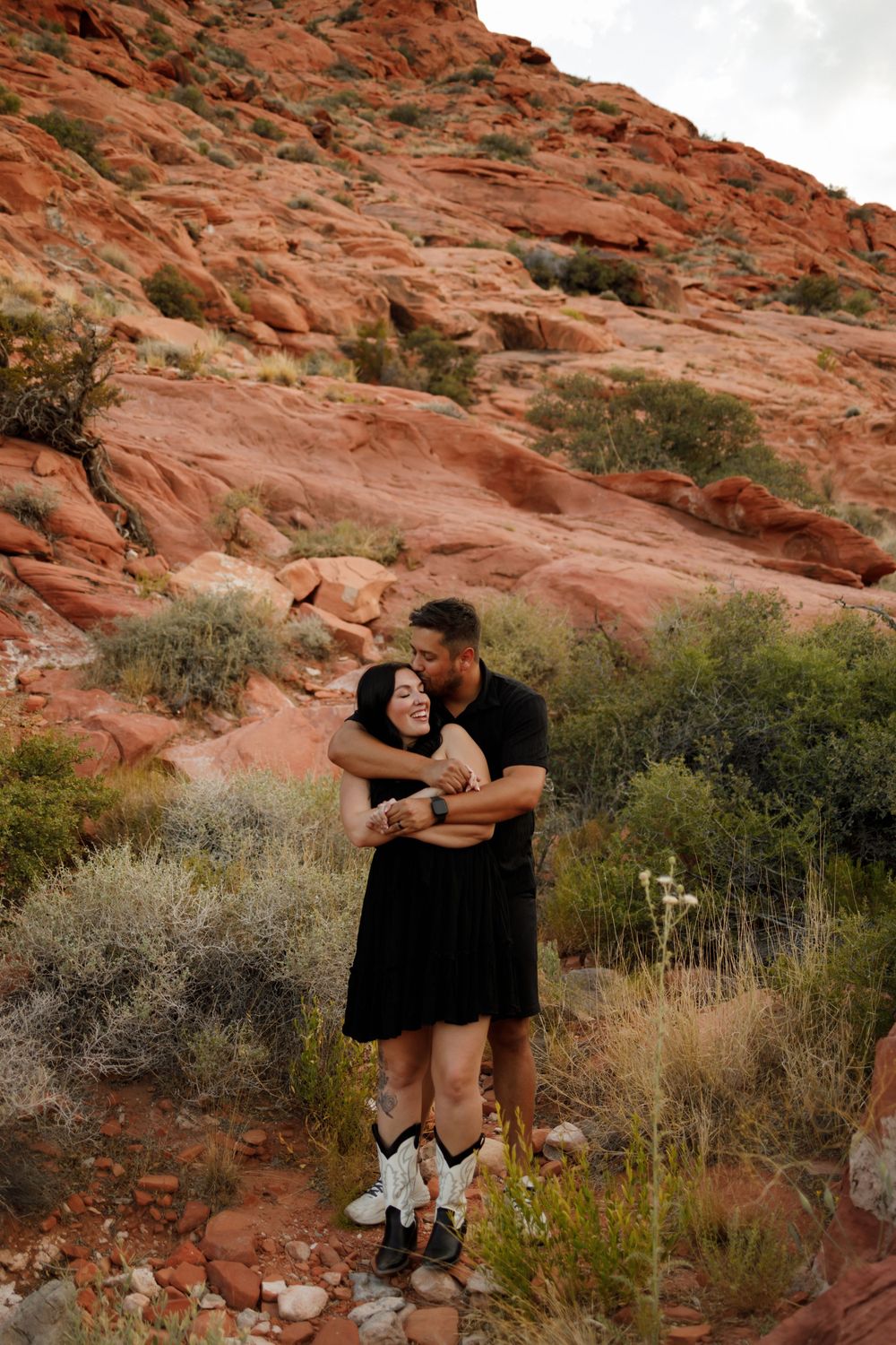 Red Rock Couples session, baby announcements, Las Vegas engagement sessions, Las Vegas baby announcements, pearl city photographer, Oahu pho