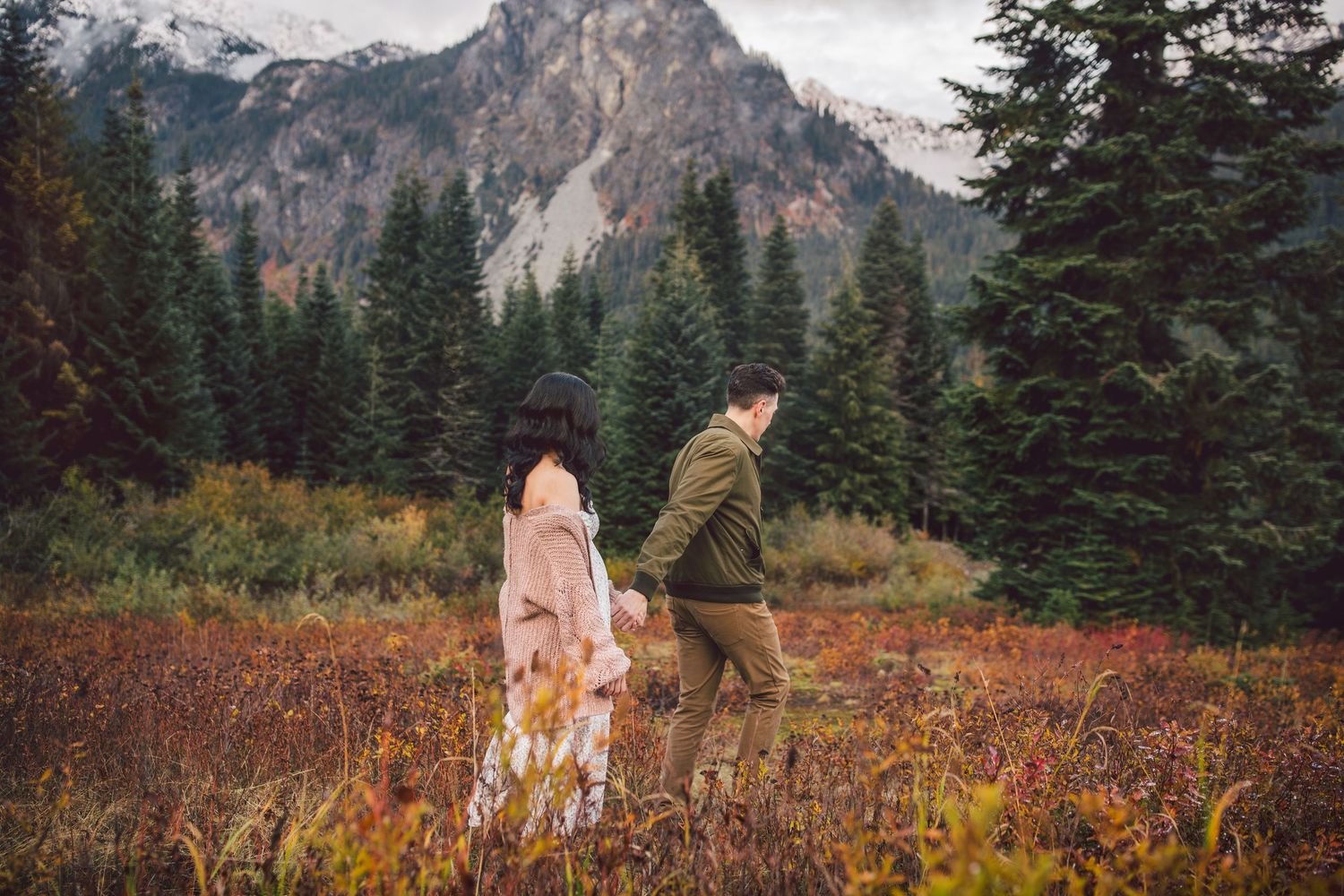 Fun and adventure couples and maternity photos in Snoqualmie, Washington