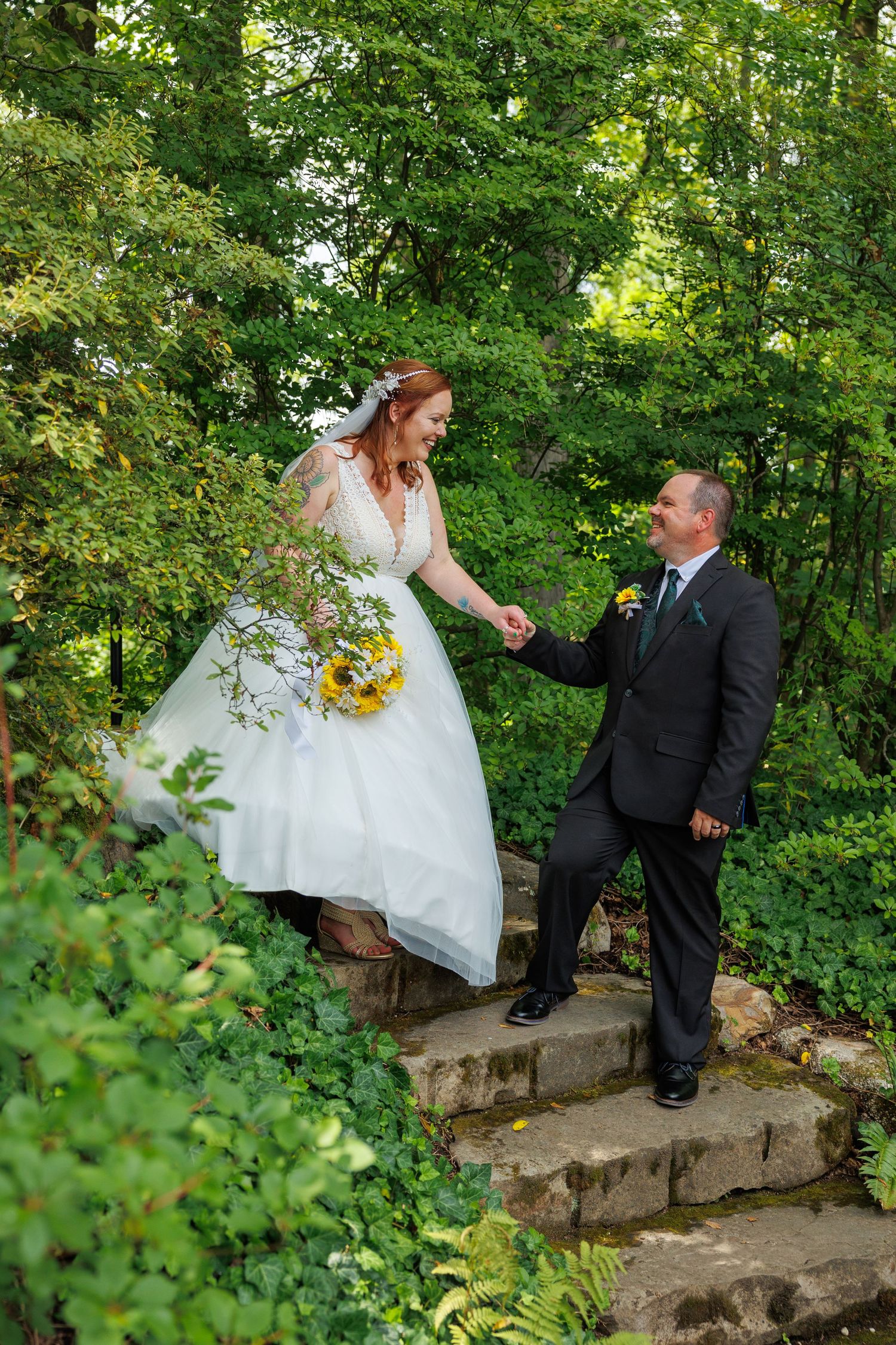 Newlyweds at Stan Hywet photographed by Tom Forrest Photography of Hudson, Ohio.