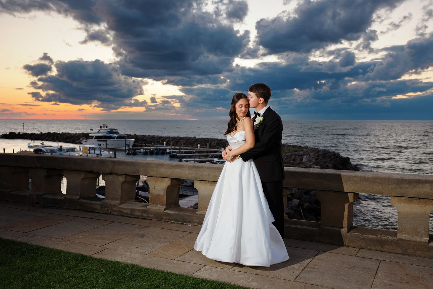 Sunset portrait of bride and groom at Shoreby Club in Cleveland photographed by Tom Forrest Photography of Hudson, Ohio.