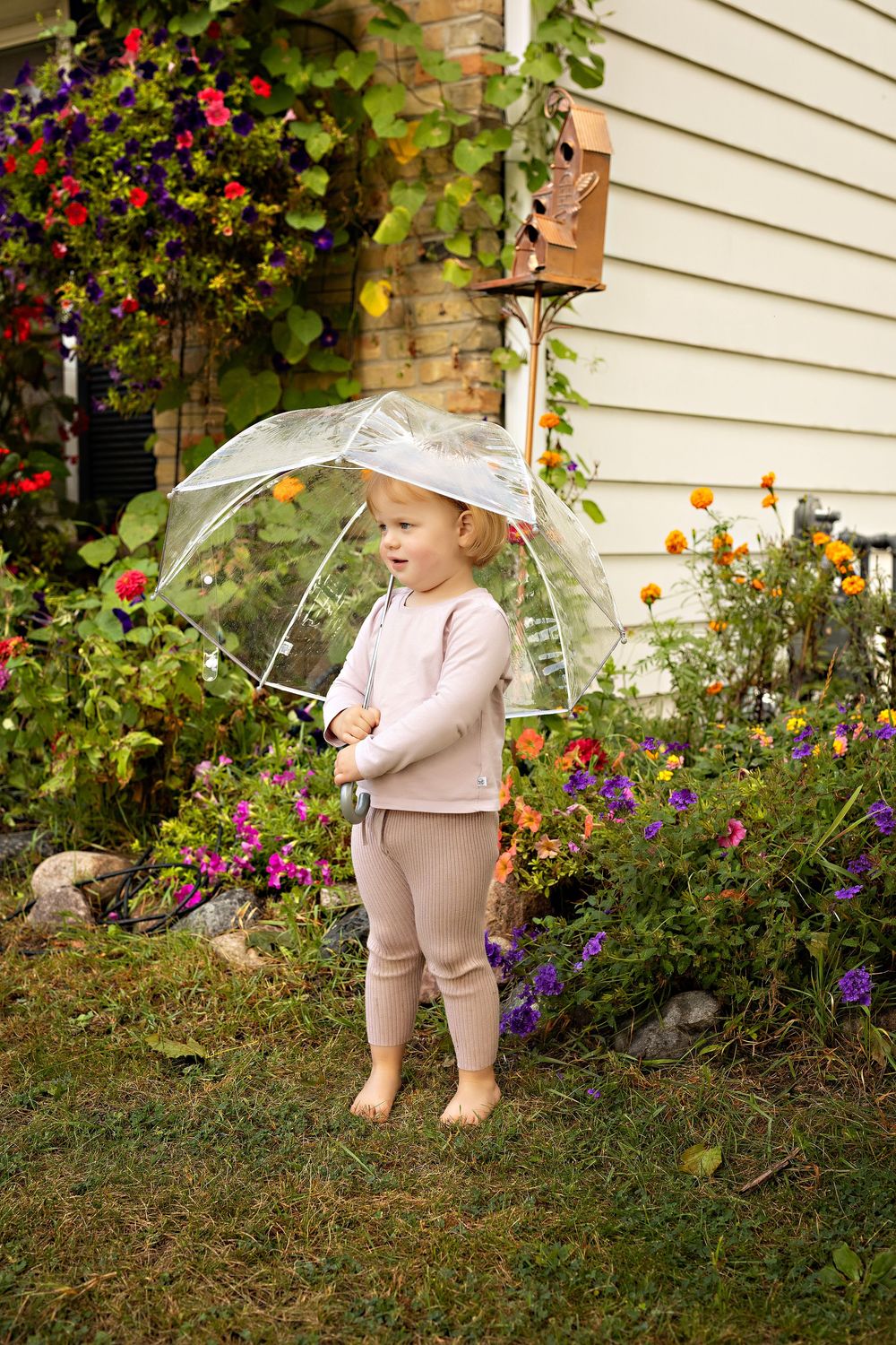 Lifestyle family photographer Hartland Wisconsin