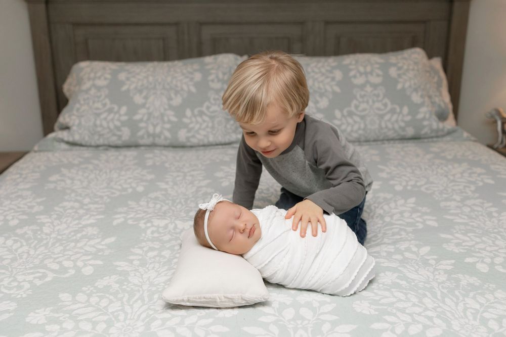Lifestyle family photographer Hartland Wisconsin