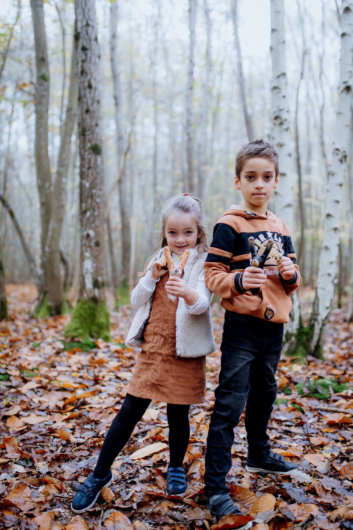 Portrait d'enfants frère et soeur forêt Yvelines