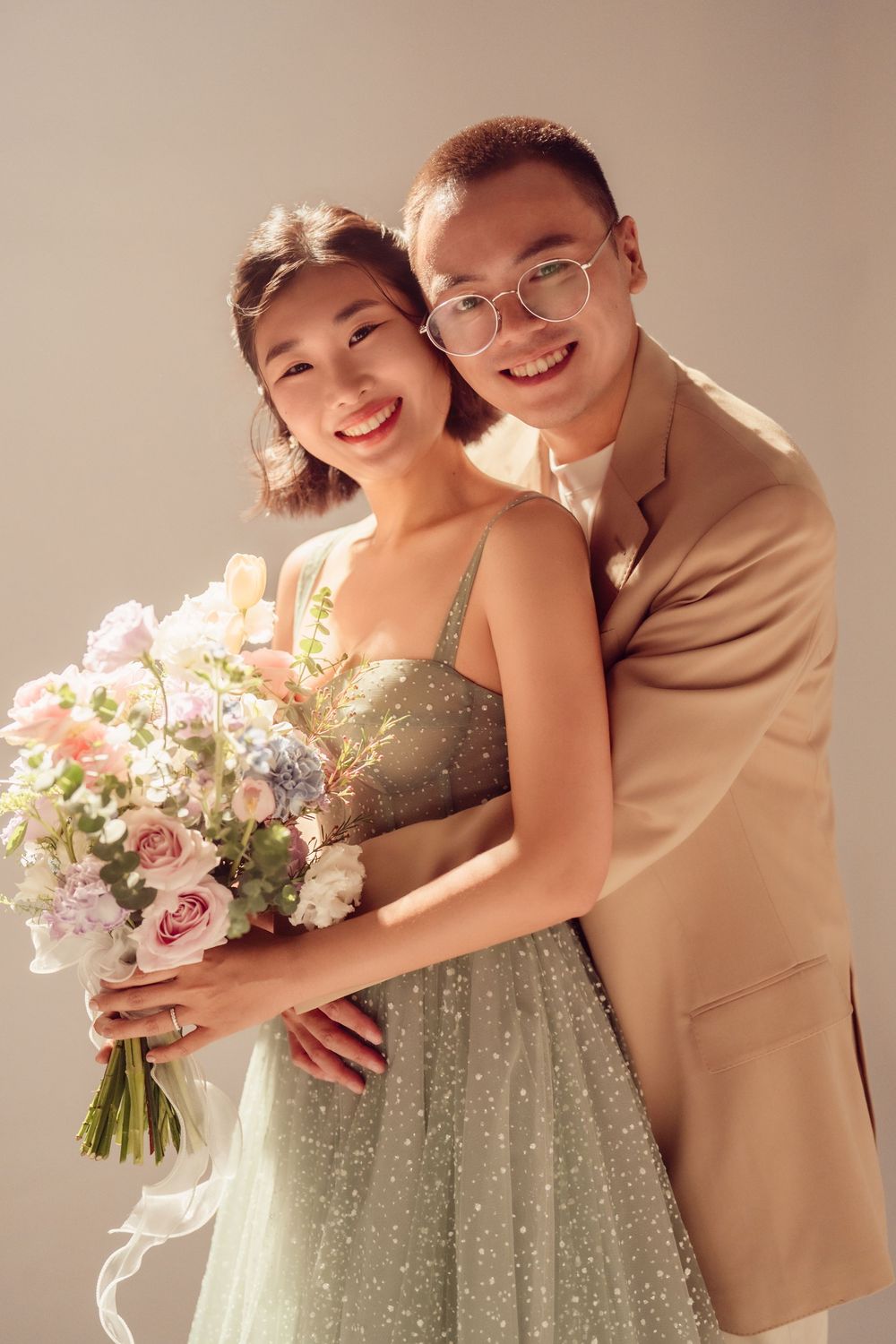 屏東時尚簡約婚紗推薦、屏東影像工作室首選、網紅部落客指定攝影師、屏東商業攝影、屏東商品攝影、屏東租借攝影棚、屏東自助婚紗推薦、高雄台南商業活動拍攝、高雄空間攝影、高雄禮服公司推薦屏東禮服WhiteLily，高雄旅拍攝影師推薦TaiwanTravelPhotoshoot