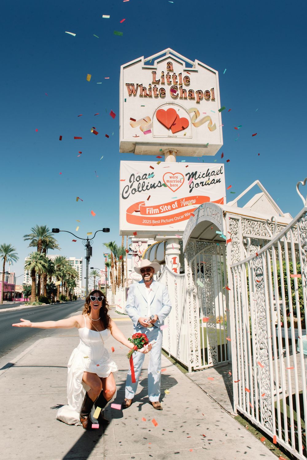 Las Vegas elopement at the Little White chapel