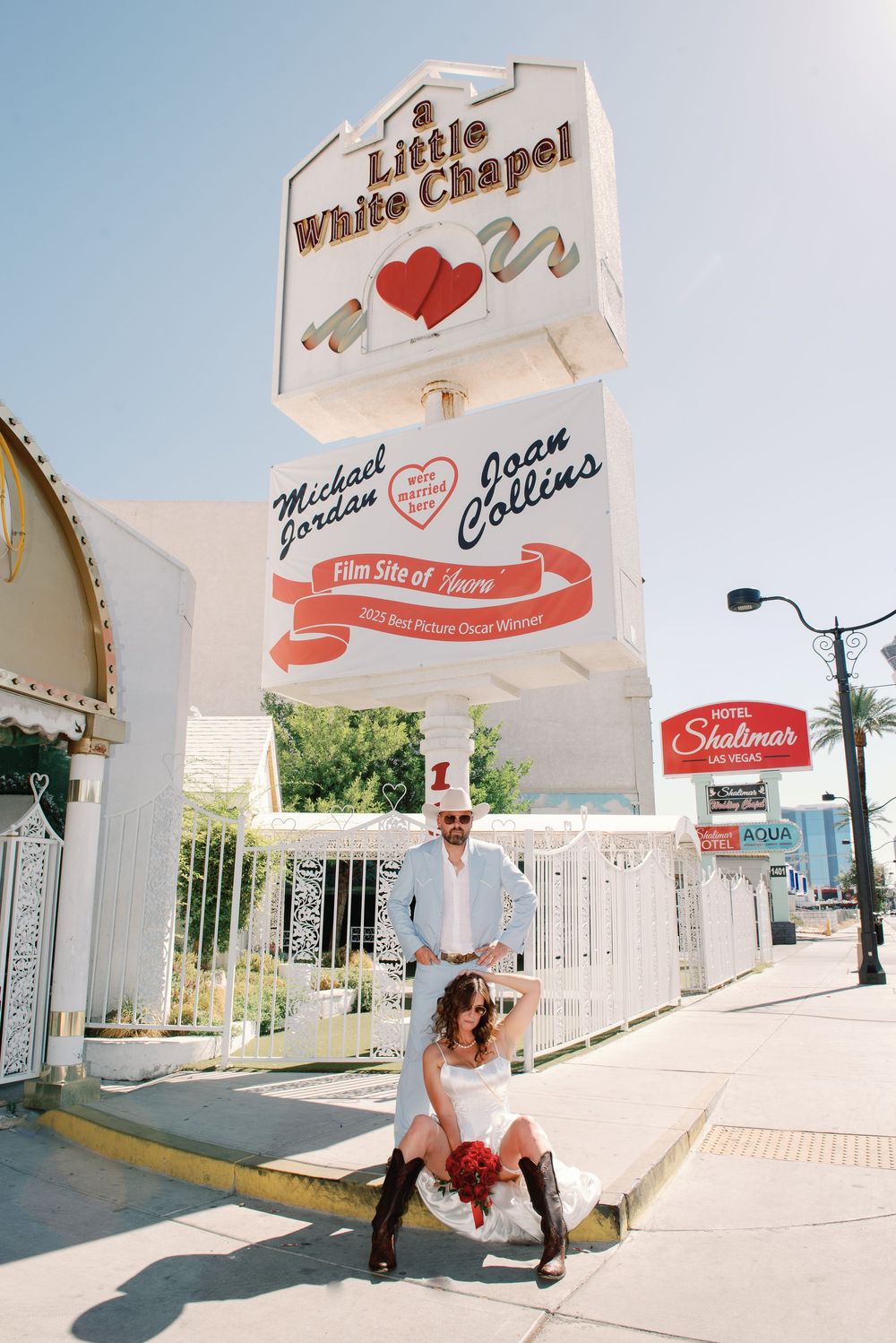 Las Vegas elopement at the Little White chapel