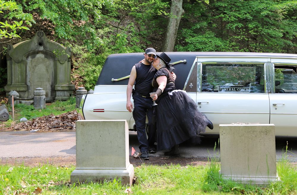 cemetery photoshoot