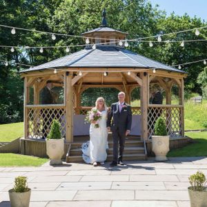 Nicky Jane photography Whitley hall outdoor summer weddings