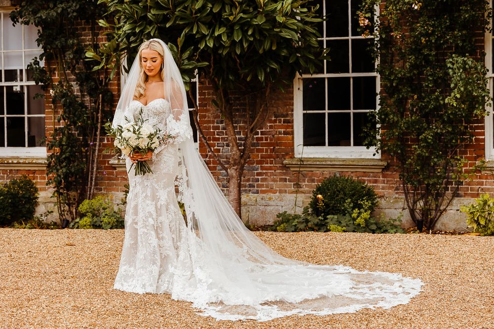 bridal portrait syrencot
