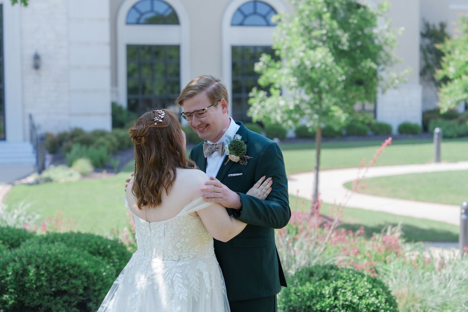 wedding photography Fort Worth Dallas bride groom bridal party poses wedding dress natural airy style Southlake Texas wedding photographer