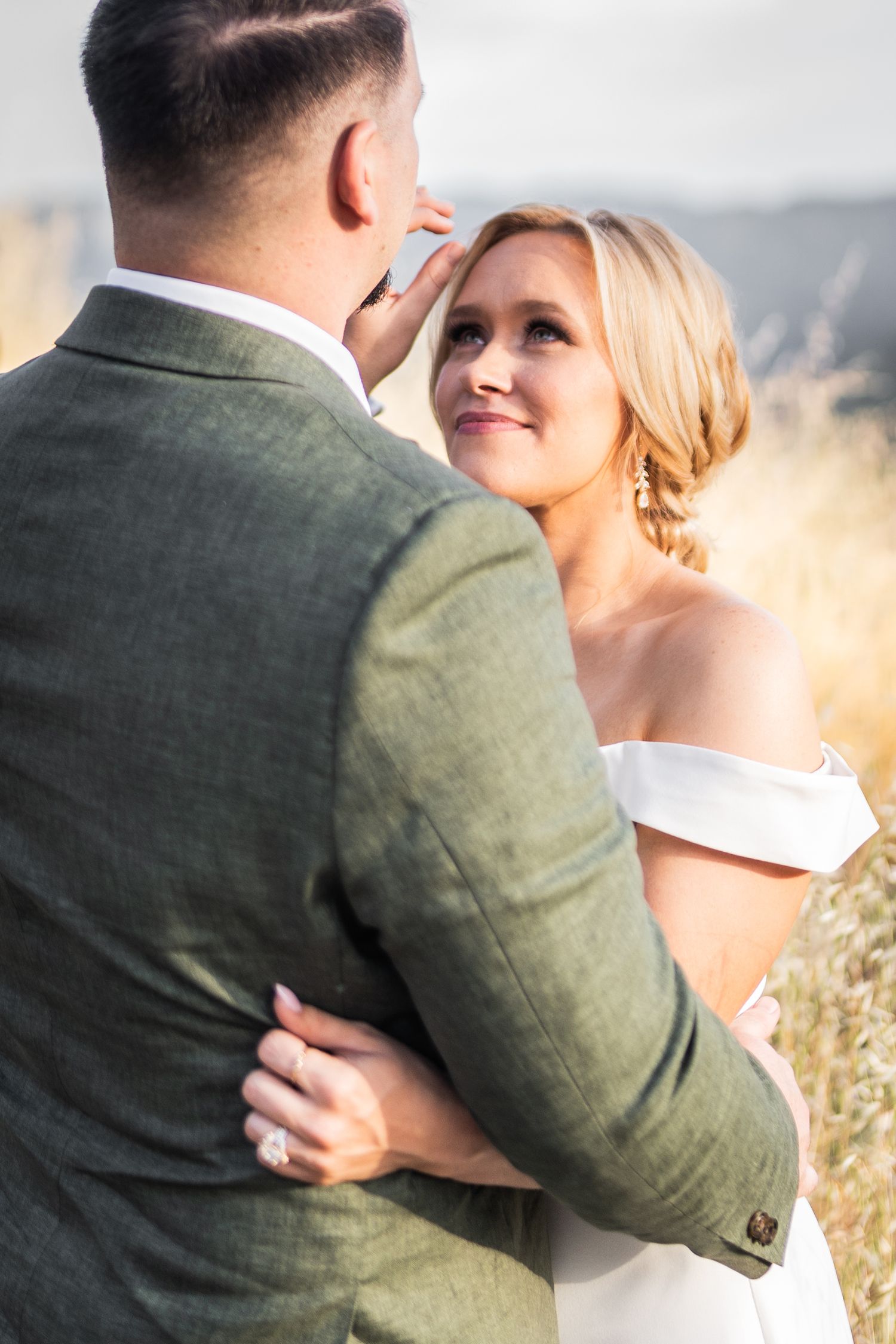 Mara + Connor | © Carly Arnwine Photography | Mendocino County | Leonard Lake Reserve | Northern California Wedding