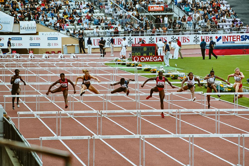 Athletissima 2004, Lausanne, Switzerland
Women athletes in 110m hurdles race
Sandra DAENGELI, impacts.photo, @sdaengeli, @impacts.photo